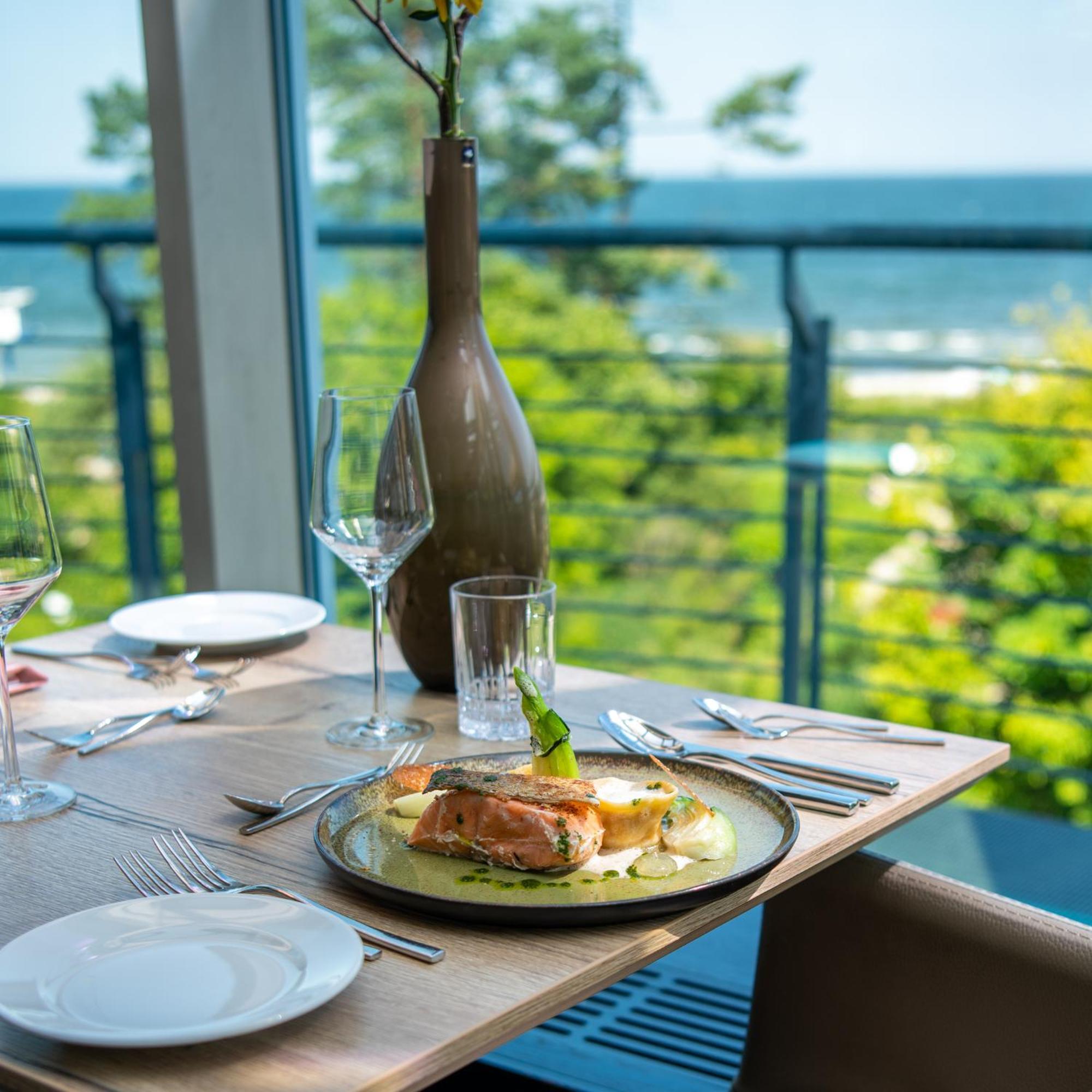 Strandhotel Ostseeblick Heringsdorf  Buitenkant foto